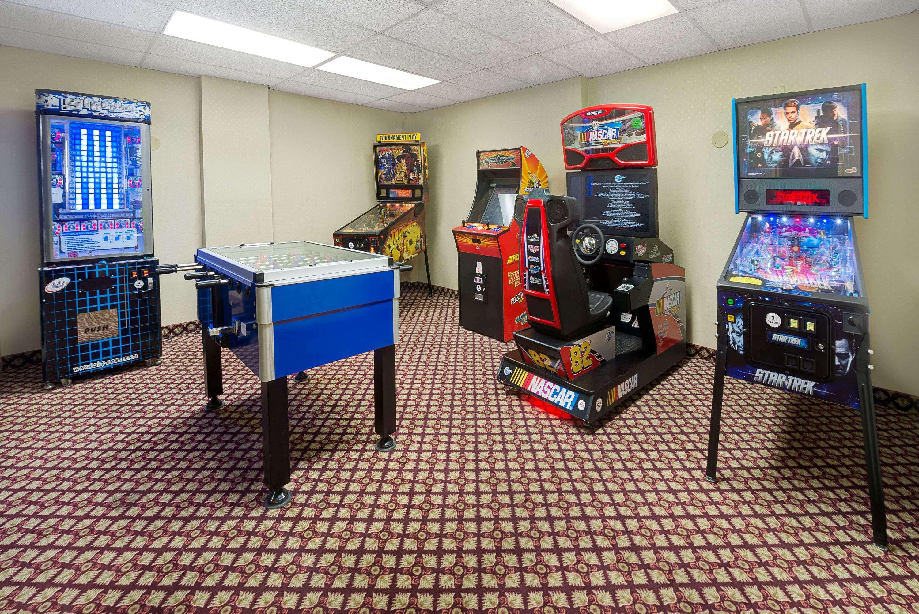 Ramada By Wyndham Niagara Falls/Fallsview Екстериор снимка